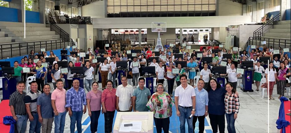 𝐈𝐧𝐚𝐛𝐚𝐧𝐠𝐚 𝐒𝐜𝐡𝐨𝐨𝐥𝐬 𝐆𝐨 𝐒𝐌𝐀𝐑𝐓 𝐰𝐢𝐭𝐡 𝐒𝐓𝐀𝐑𝐁𝐎𝐎𝐊𝐒